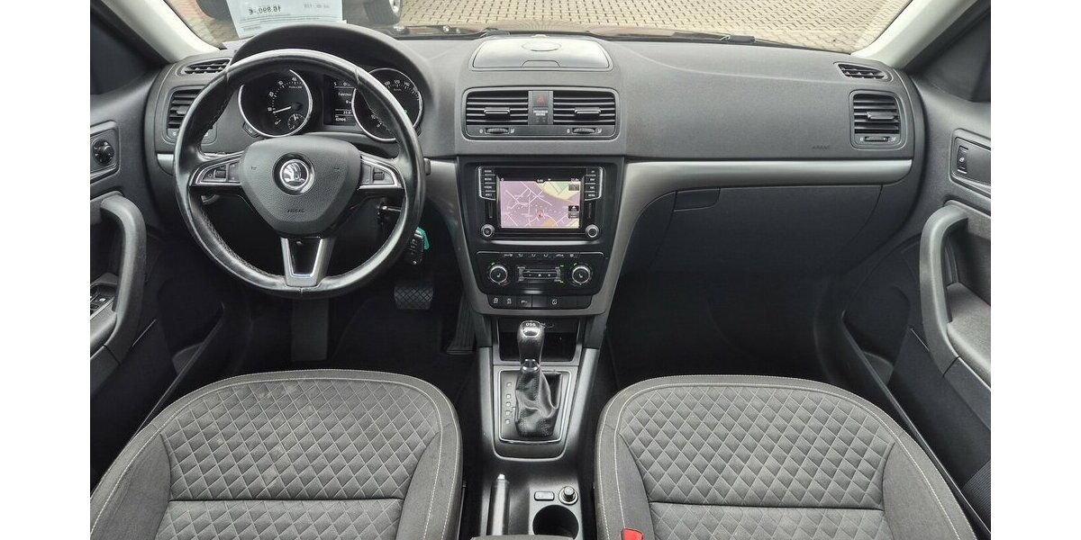 Skoda Yeti Drive Automatik, Bi-Xenon, Einparkhilfe, Klim 43.468 km 16.890 &euro; Rodgau 63110