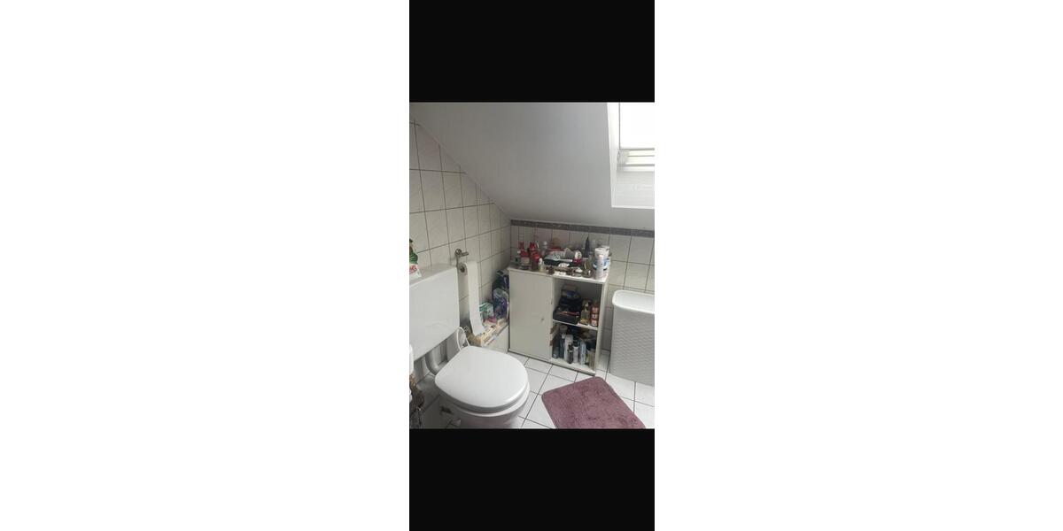 Dachgeschoßwohnung Bad Nauheim - 3 Zimmer, 94 m&sup2;, 950&euro; | Angebot:25756785