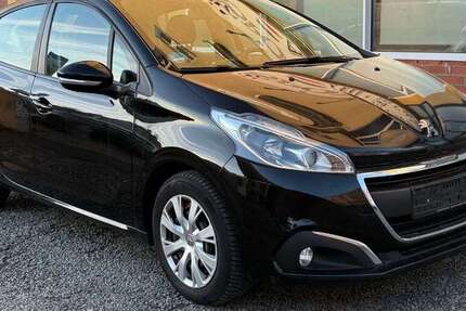 Peugeot 208 188.000 km 4.900 &euro; Flörsheim 65439
