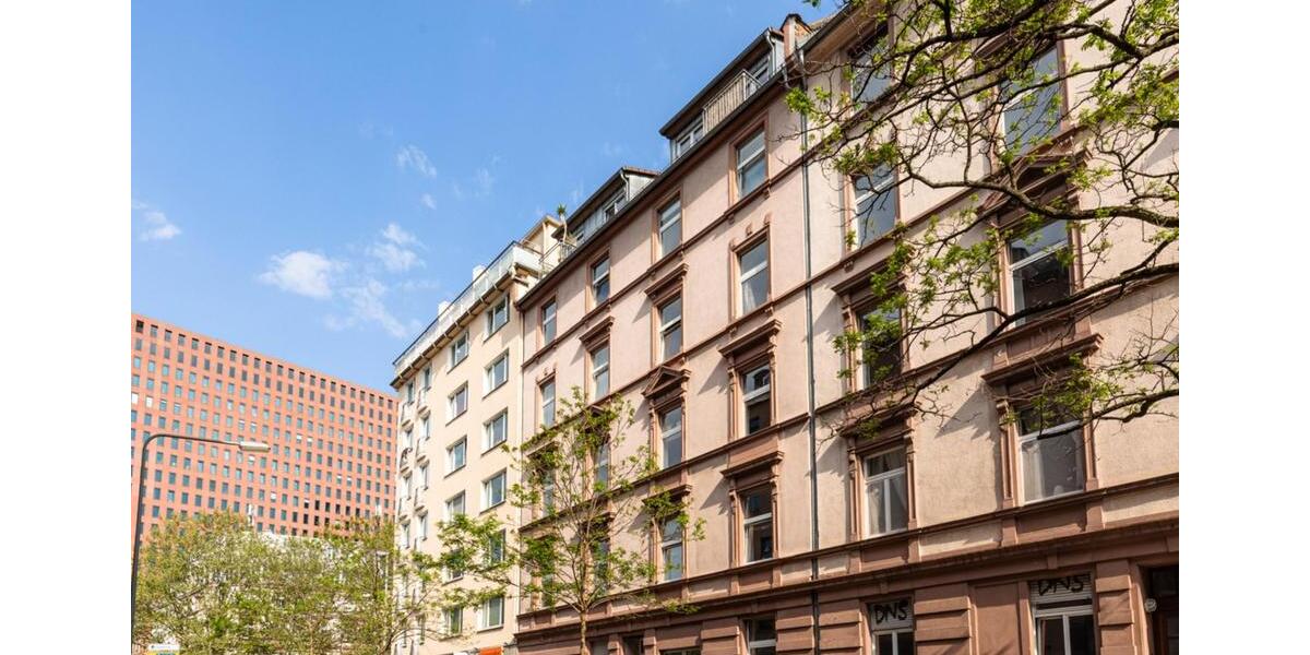 Frisch renovierte Maisonette-Wohnung in der Nähe vom Main und Baseler Platz 3 zimmer