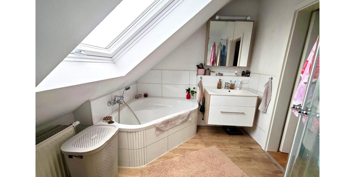 Dachgeschoßwohnung Hasselroth - 2 Zimmer, 65 m&sup2;, 260.000&euro; | Angebot:26163883