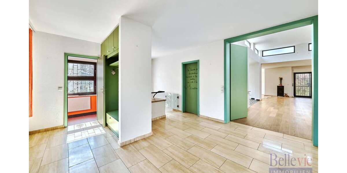 Einfamilienhaus Frankfurt am Main Mitte-West - 8 Zimmer, 366 m&sup2;, 1.298.000&euro; | Angebot:25881571