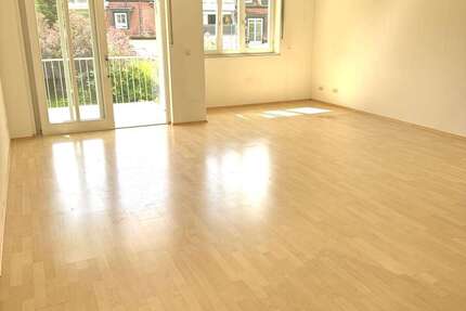 Wohnung Bad Homburg Berliner Siedlung/Gartenfeld - 3 Zimmer, 84 m&sup2;, 1.400&euro; | Angebot:26876040