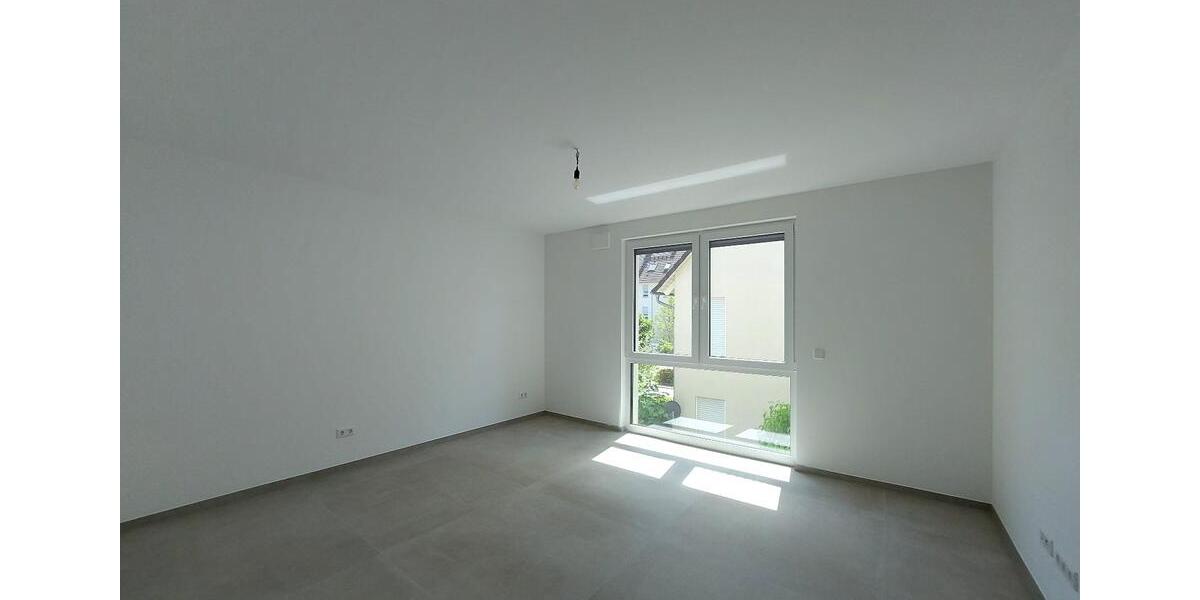 Etagenwohnung Alzenau - 2 Zimmer, 84 m&sup2;, 1.140&euro; | Angebot:25237028