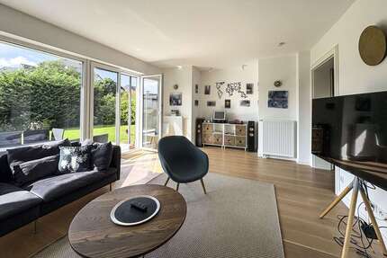 Haus zum Mieten in Kronberg 5.450 € 305 m² 9 zimmer