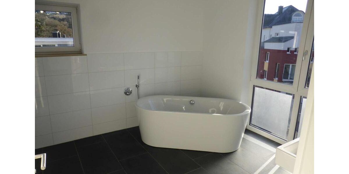 Modernes, energieeffizientes Einfamilienhaus mit Garten in Bad Soden 5 zimmer