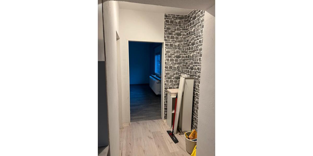 Dachgeschoßwohnung Frankfurt am Main Unterliederbach - 17 Zimmer, 76 m&sup2;, 520&euro; | Angebot:25395359