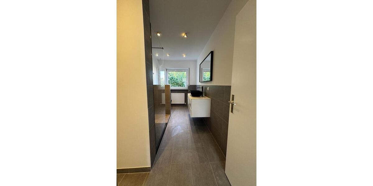 Etagenwohnung Oberursel (Taunus) - 3 Zimmer, 83 m&sup2;, 1.400&euro; | Angebot:26398502