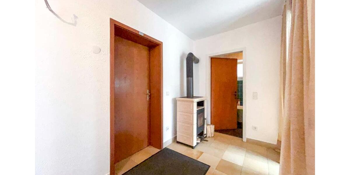 Einfamilienhaus Frankfurt am Main - 7 Zimmer, 213 m&sup2;, 298.000&euro; | Angebot:24536169
