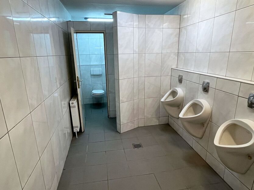 Großzügiges Anwesen mit vielseitigen Nutzungsmöglichkeiten im Herzen von Erzhausen zimmer