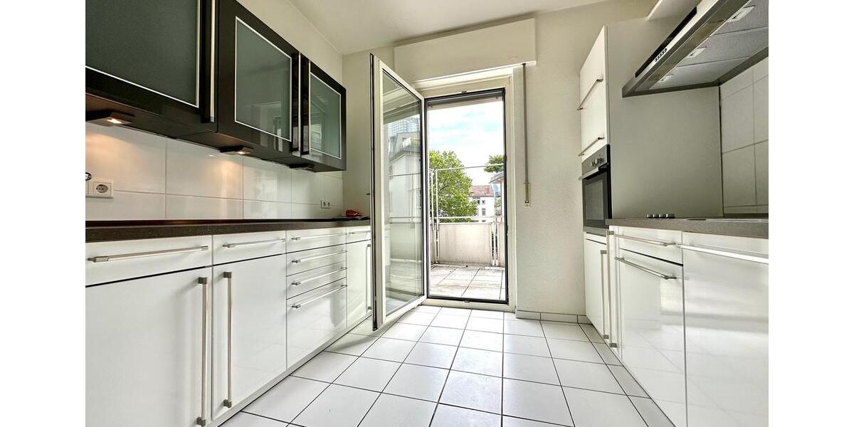 3 Zi -Penthouse Wohnung in Westend -mit Garage 1 zimmer