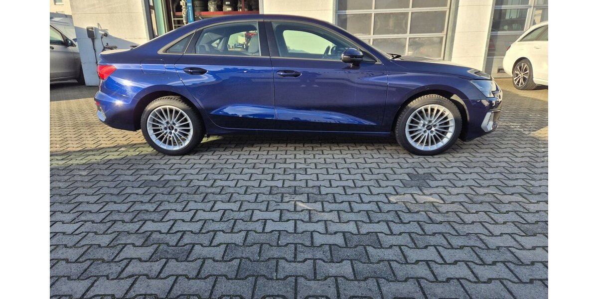 Audi A3 35 TDI advanced Rückfahrkamera, Navigation, App 111.100 km 20.990 &euro; Rodgau 63110