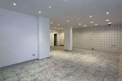 Gewerbeobjekt Frankfurt am Main Seckbach - 2 Zimmer, 70 m&sup2;, 780&euro; | Angebot:24543848