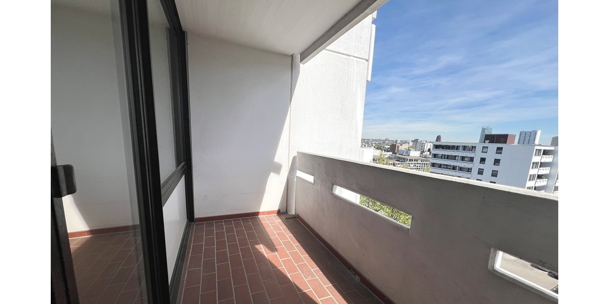 Frankfurt-Sachsenhausen: Gut gepflegte 2-Zimmer-Wohnung mit Balkon! - Etagenwohnung Frankfurt am Main Sachsenhausen Süd | Angebot:26421596