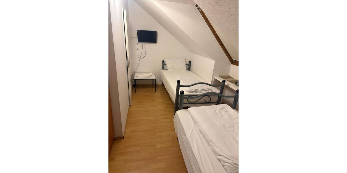 Etagenwohnung Frankfurt am Main Sossenheim - 1 Zimmer, 60 m&sup2;, 1.000&euro; | Angebot:26521809