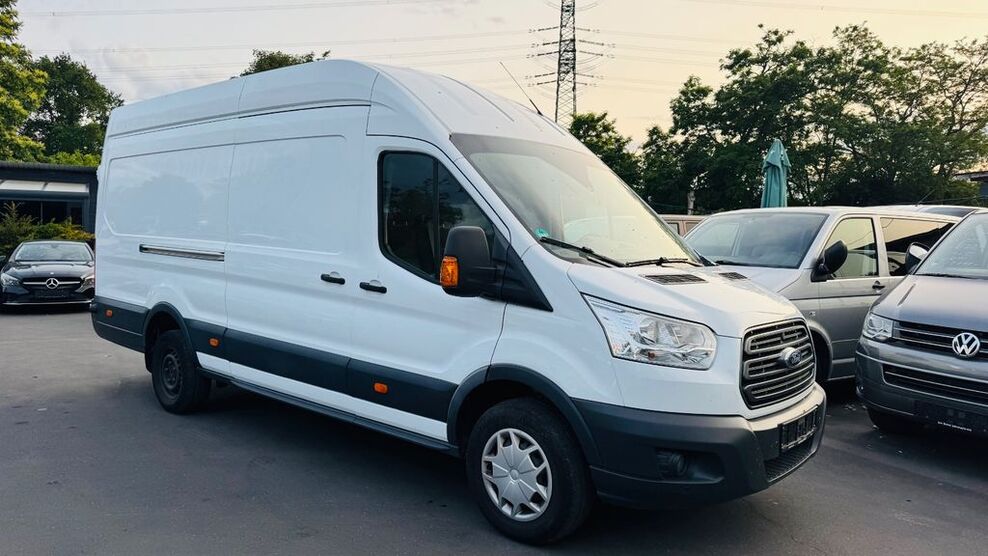 Ford Transit 150.000 km 12.999 € Frankfurt am Main 60486