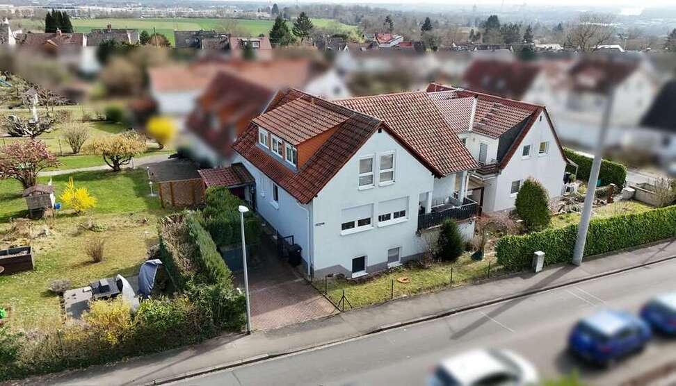 Haus zum Kaufen in Wiesbaden 749.000 € 223 m²