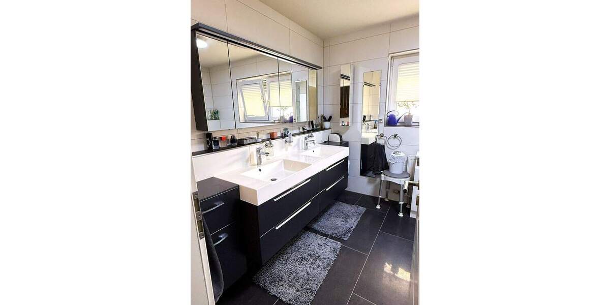 Frankfurt | Exklusives Einfamilienhaus mit Sauna, Kamin & Wintergarten – Privat 5 zimmer