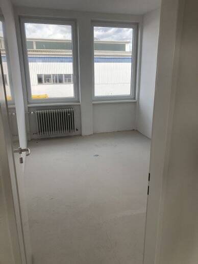 Gewerbeobjekt Flörsheim Weilbach - 3 Zimmer, 112 m&sup2;, 896&euro; | Angebot:25681517
