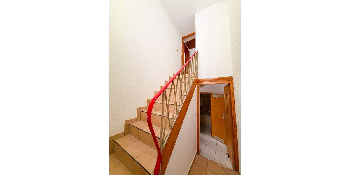 Sanierungsbedürftiges Zweifamilienhaus in Alt-Bonames zur Selbstverwirklichung (auch als EFH) 5 zimmer