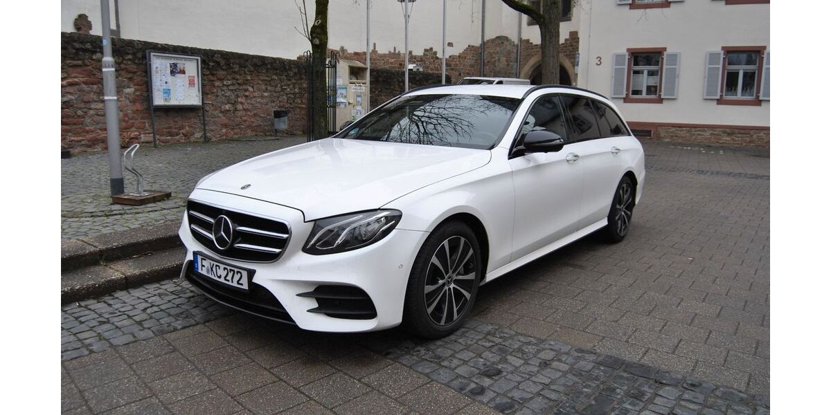 Mercedes-Benz E 400 159.000 km 23.500 &euro; Frankfurt am Main 65931