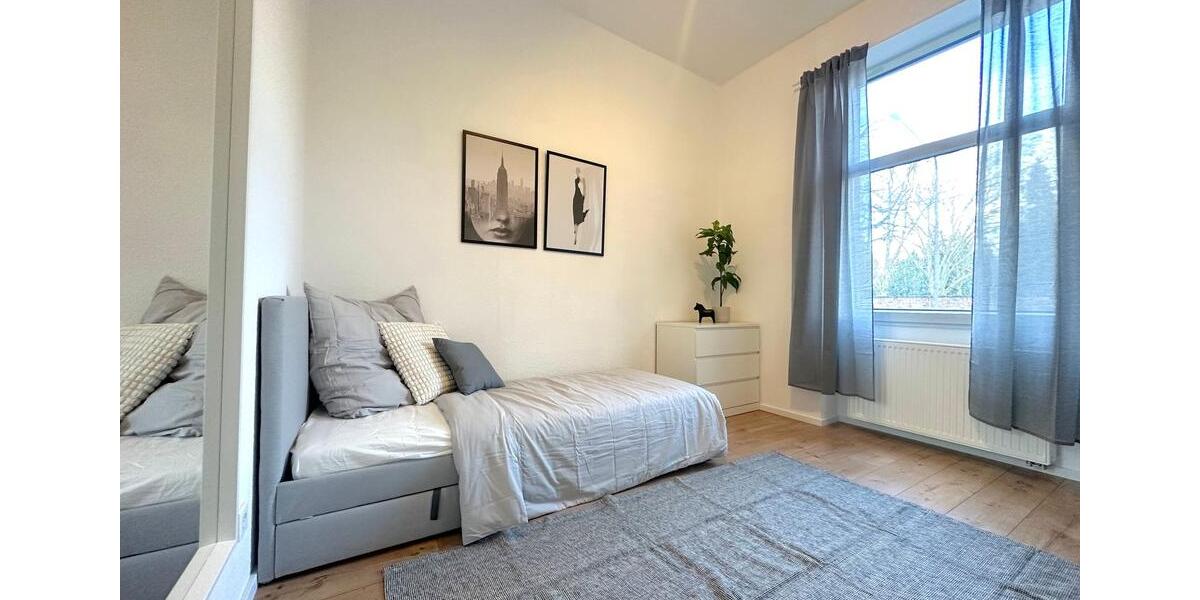 Zimmer frei in moderner WG – Rat-Beil-Straße 25, Frankfurt am Main! 1 zimmer