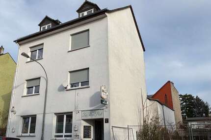 Haus Frankfurt am Main / Unterliederbach Unterliederbach - 10 Zimmer, 224 m&sup2;, 990.000&euro; | Angebot:24813443