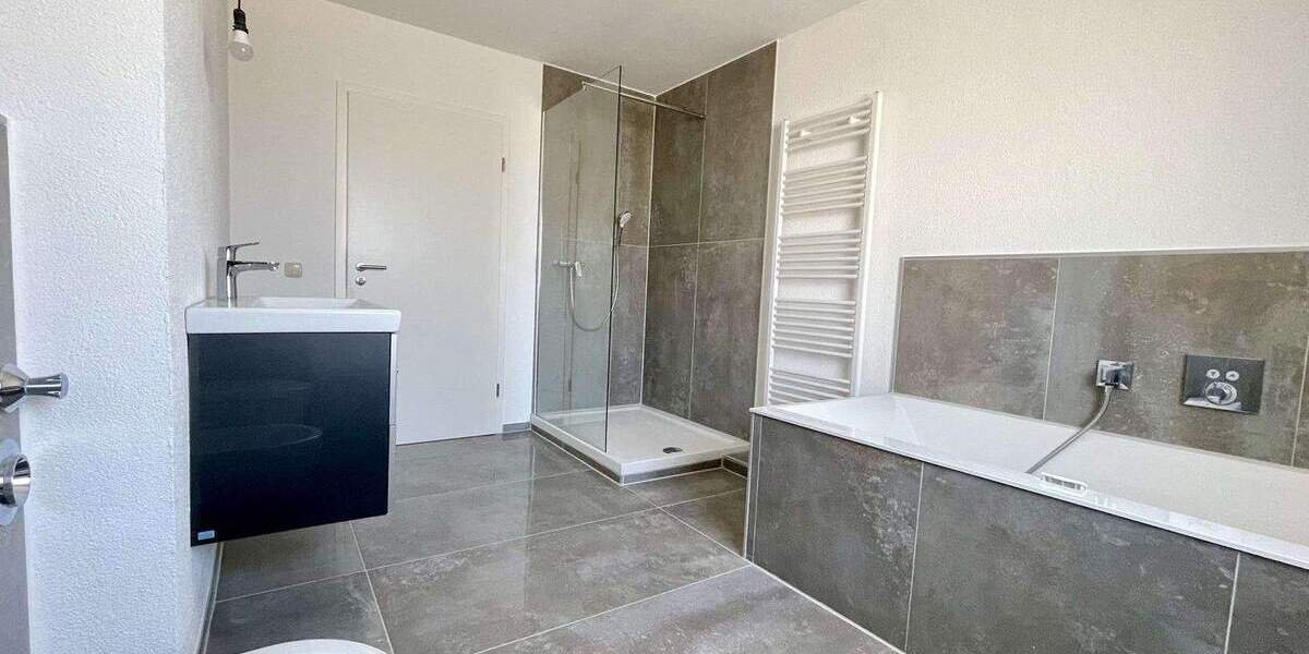 Einfamilienhaus Bad Homburg Ober-Erlenbach - 1 Zimmer, 322 m&sup2;, 3.400&euro; | Angebot:24762626