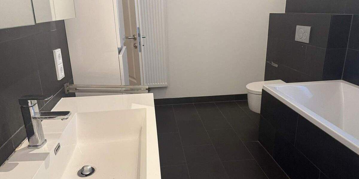 Saniertes Stadthaus FFM-Höchst-Nähe Bahnhof 4 zimmer