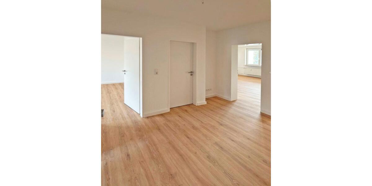 Etagenwohnung Hanau Lamboy - 3 Zimmer, 83 m&sup2;, 1.040&euro; | Angebot:24812429