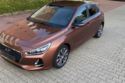 Hyundai i30 107.000 km 9.999 &euro; Frankfurt am Main 60389