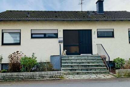 Haus zum Kaufen in Eschborn 620.000 € 101 m² 4 zimmer