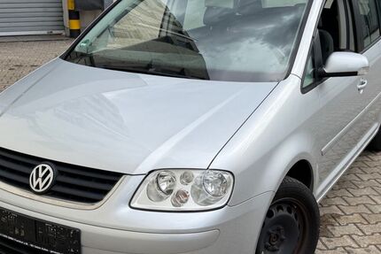 VW Touran 203.000 km 2.111 &euro; Frankfurt am Main 65933