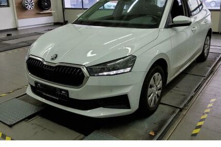 Skoda Fabia 28.609 km 16.980 &euro; Frankfurt 60326