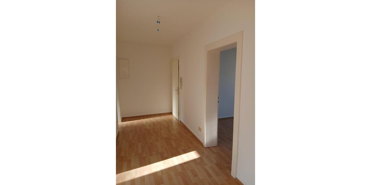 Etagenwohnung Frankfurt am Main Eschersheim - 3 Zimmer, 83 m&sup2;, 1.000&euro; | Angebot:25501525