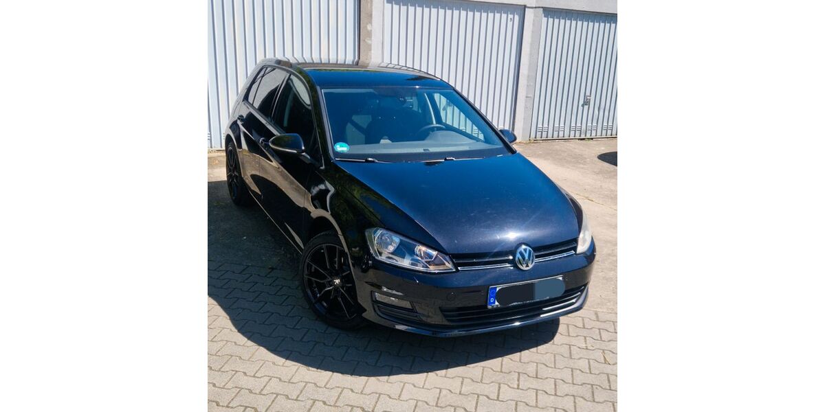 VW Golf 82.000 km 11.300 &euro; Frankfurt a.M 60439