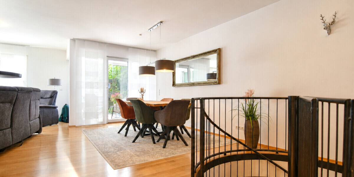 Süße Maisonette, eigener Eingang, mit Gärtchen und 2 Stellplätzen - Maisonettenwohnung Eppstein / Bremthal Bremthal | Angebot:27005977