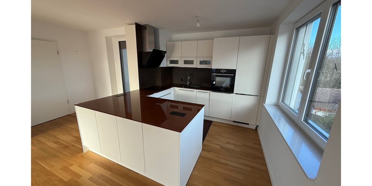 Bad Soden: Moderne und komfortable 3,5 Zimmer Wohnung in Neuenhain - Etagenwohnung Bad Soden | Angebot:24426174