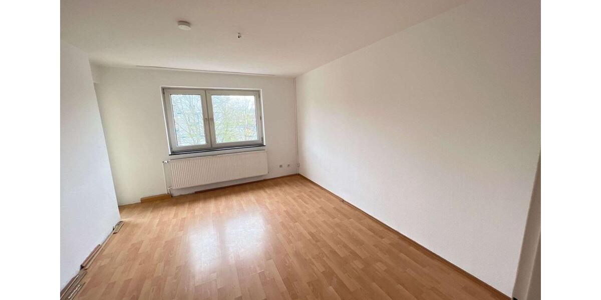 Neu renovierte 3 Zimmer Wohnung mit Balkon in Ginnheim 3 zimmer