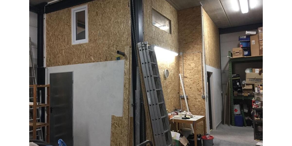 Große (Lager-) Halle Werksttat mit Büro, WC & Dusche - Usingen zimmer