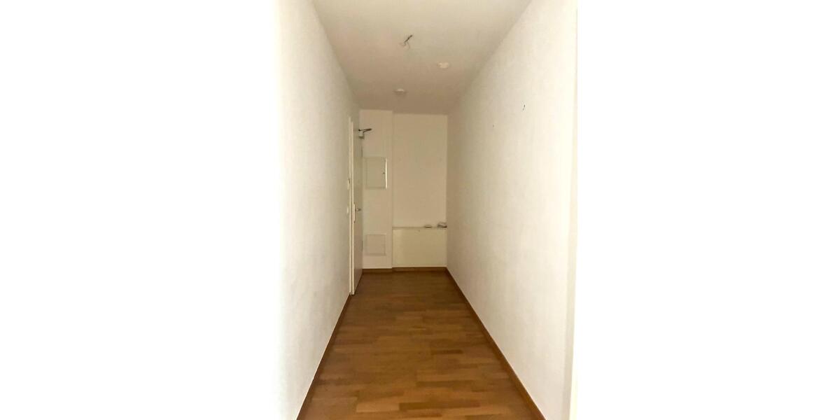 Etagenwohnung Frankfurt am Main Mitte-Nord - 2 Zimmer, 84 m&sup2;, 1.465&euro; | Angebot:24436008