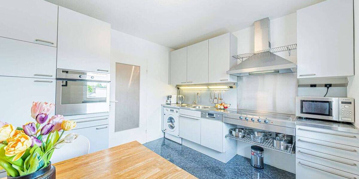 Etagenwohnung Frankfurt am Main Nordend-West - 2 Zimmer, 72 m&sup2;, 1.800&euro; | Angebot:26410209