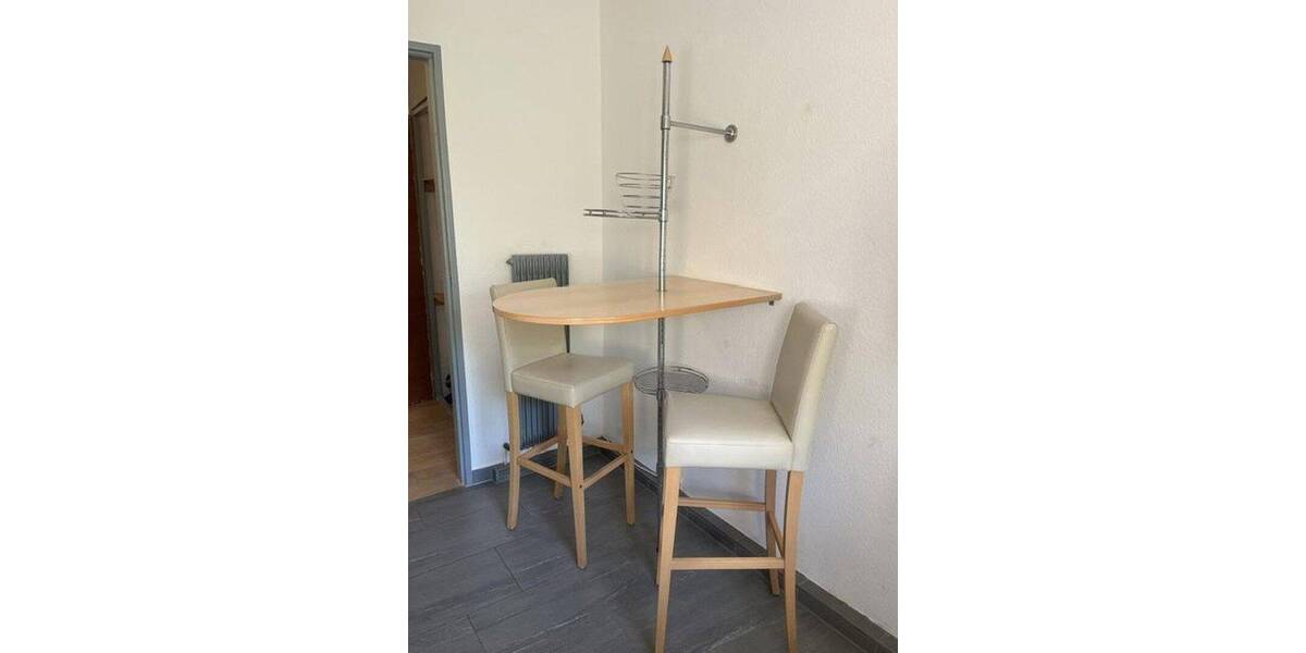 Etagenwohnung Frankfurt Ginnheim - 2 Zimmer, 57 m&sup2;, 1.100&euro; | Angebot:26820153