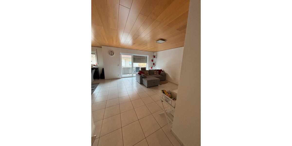 Schöne 4-Zimmer-Wohnung plus ausgebauter Dachboden 4 zimmer