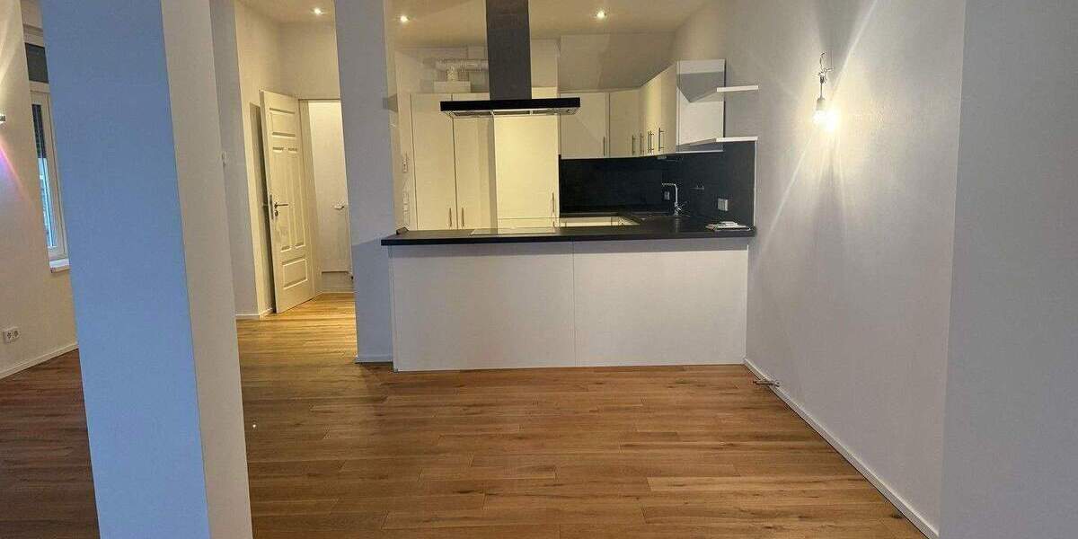 Saniertes Stadthaus FFM-Höchst-Nähe Bahnhof 4 zimmer