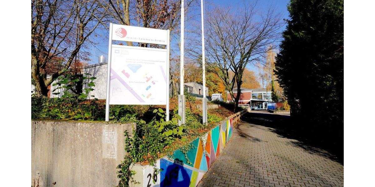 Einfamilienhaus Kelkheim (Taunus) Kelkheim - 9 Zimmer, 294 m&sup2;, 997.000&euro; | Angebot:25739544