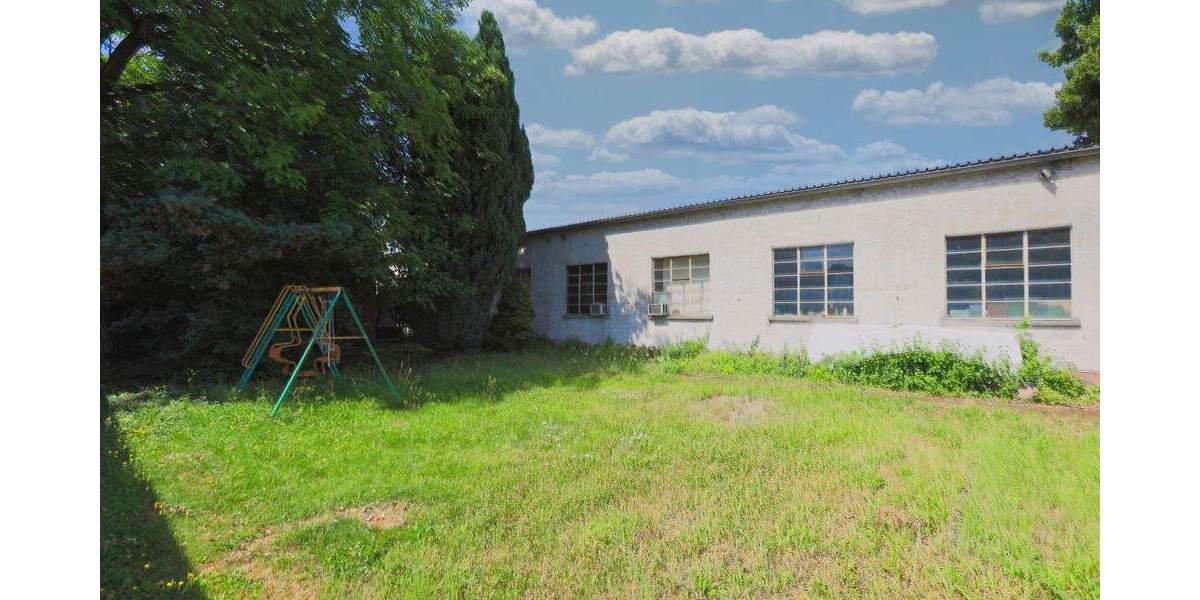 Handwerk & Logistik - Industriehalle mit Freifläche in Schöneck zimmer
