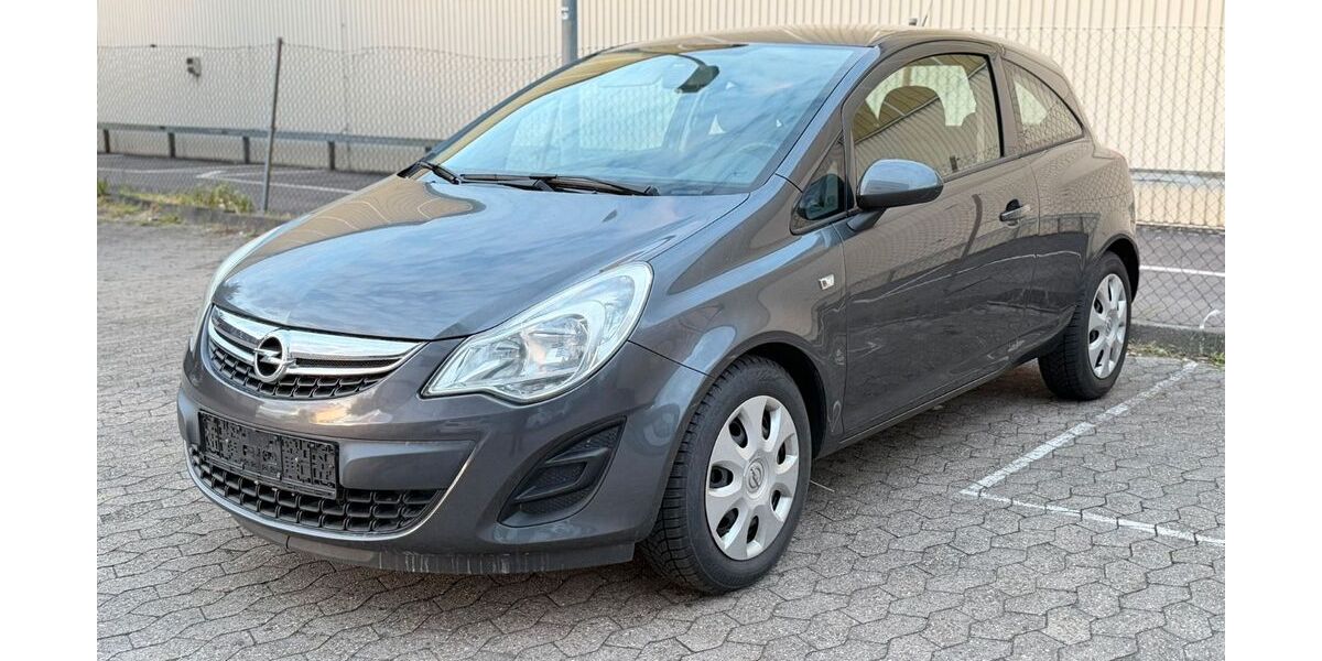 Opel Corsa 112.000 km 2.600 &euro; Frankfurt Am Main 60313