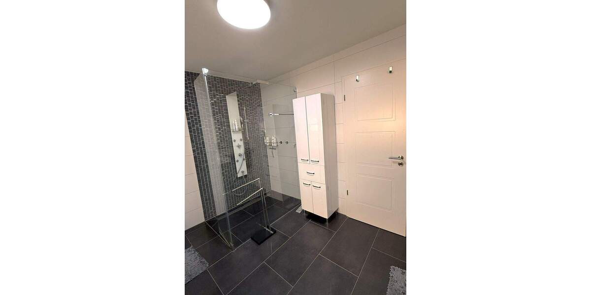 Exklusives EFH in Frankfurt – Sauna, Kamin, Wintergarten, 4× Klima | provisionsfrei 5 zimmer