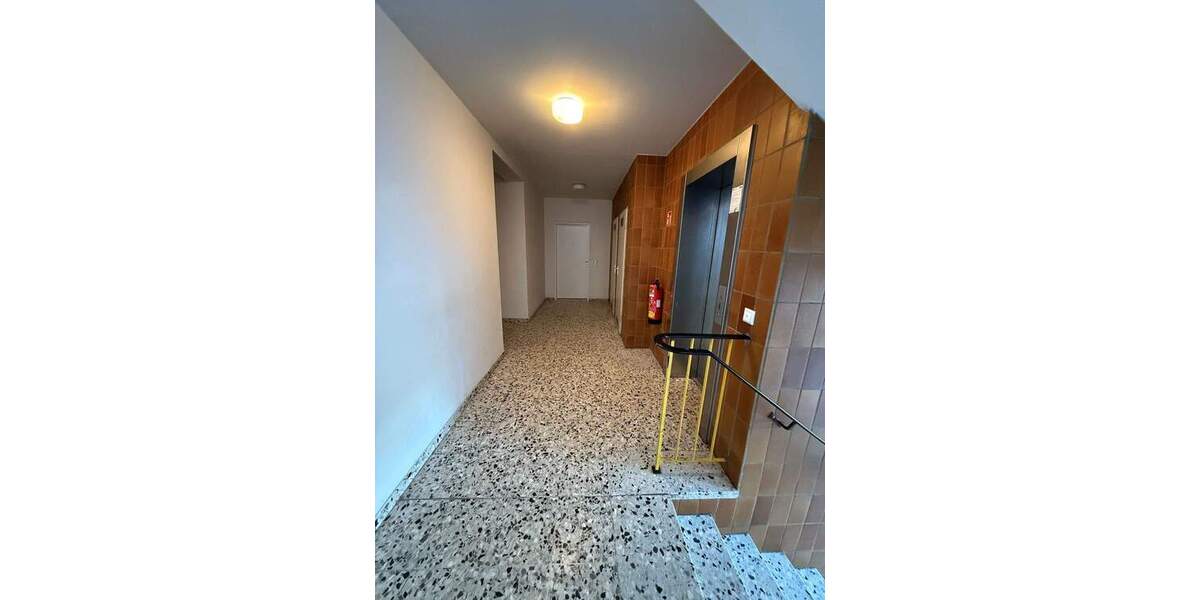 Etagenwohnung Rüsselsheim am Main Rüsselsheim - 2 Zimmer, 77 m&sup2;, 1.050&euro; | Angebot:25771461